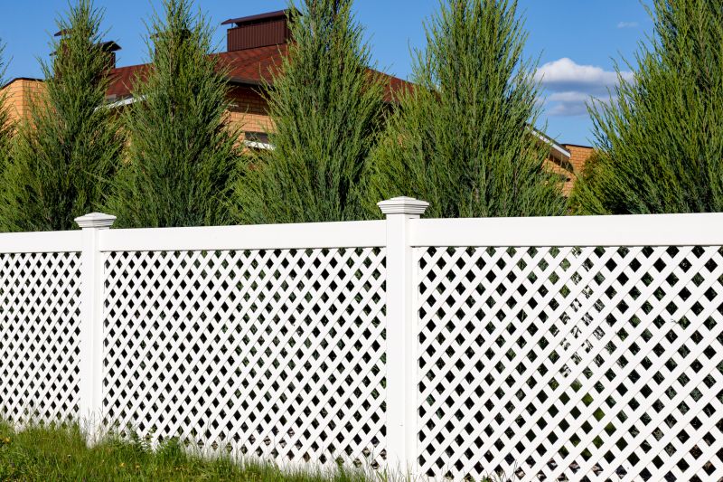 Pvc Lattice Fence Installation